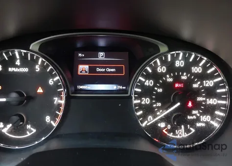 2017 Nissan Pathfinder Sv z USA, uszkodzony, nr VIN 5N1DR2MNXHC687230